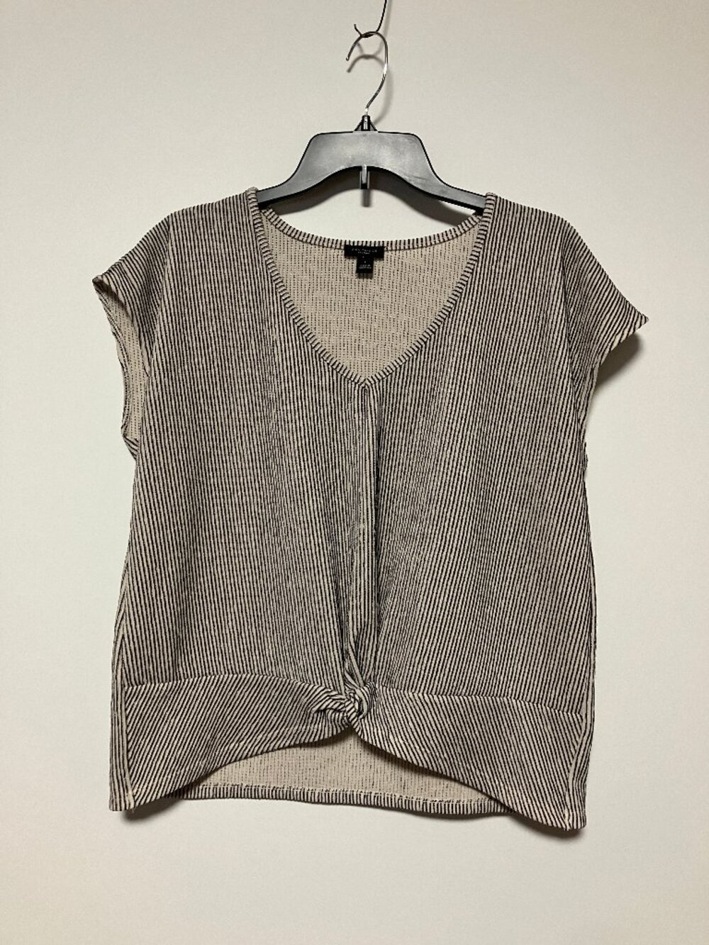 Ann Taylor Factory Striped Knot Hem V-Neck Textured Cap Sleeve Top, Size Large